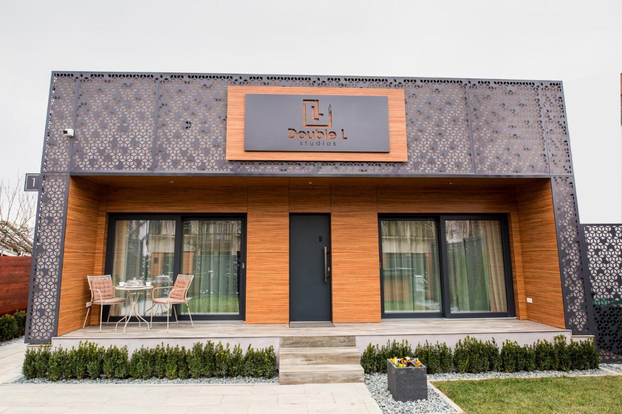 Doublel Studios Bacau Bagian luar foto