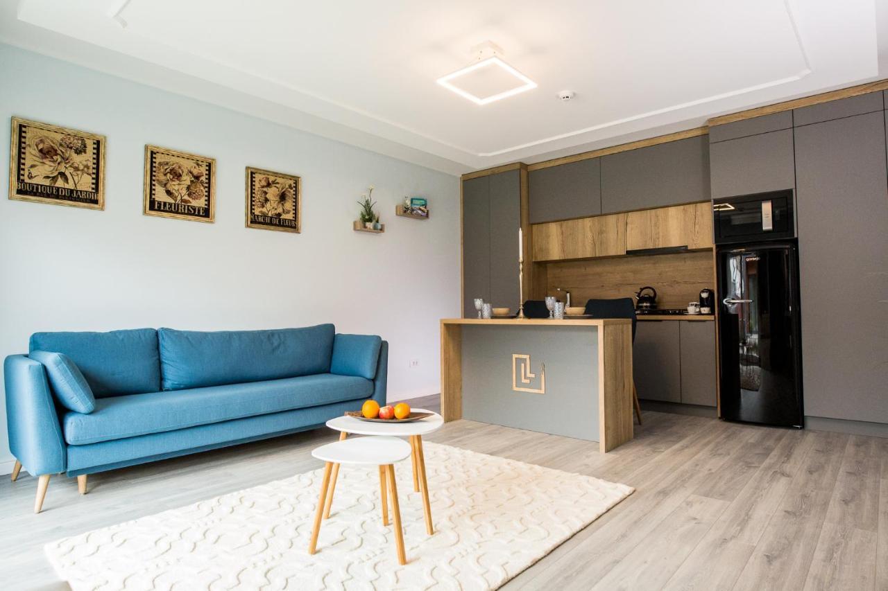 Doublel Studios Bacau Bagian luar foto